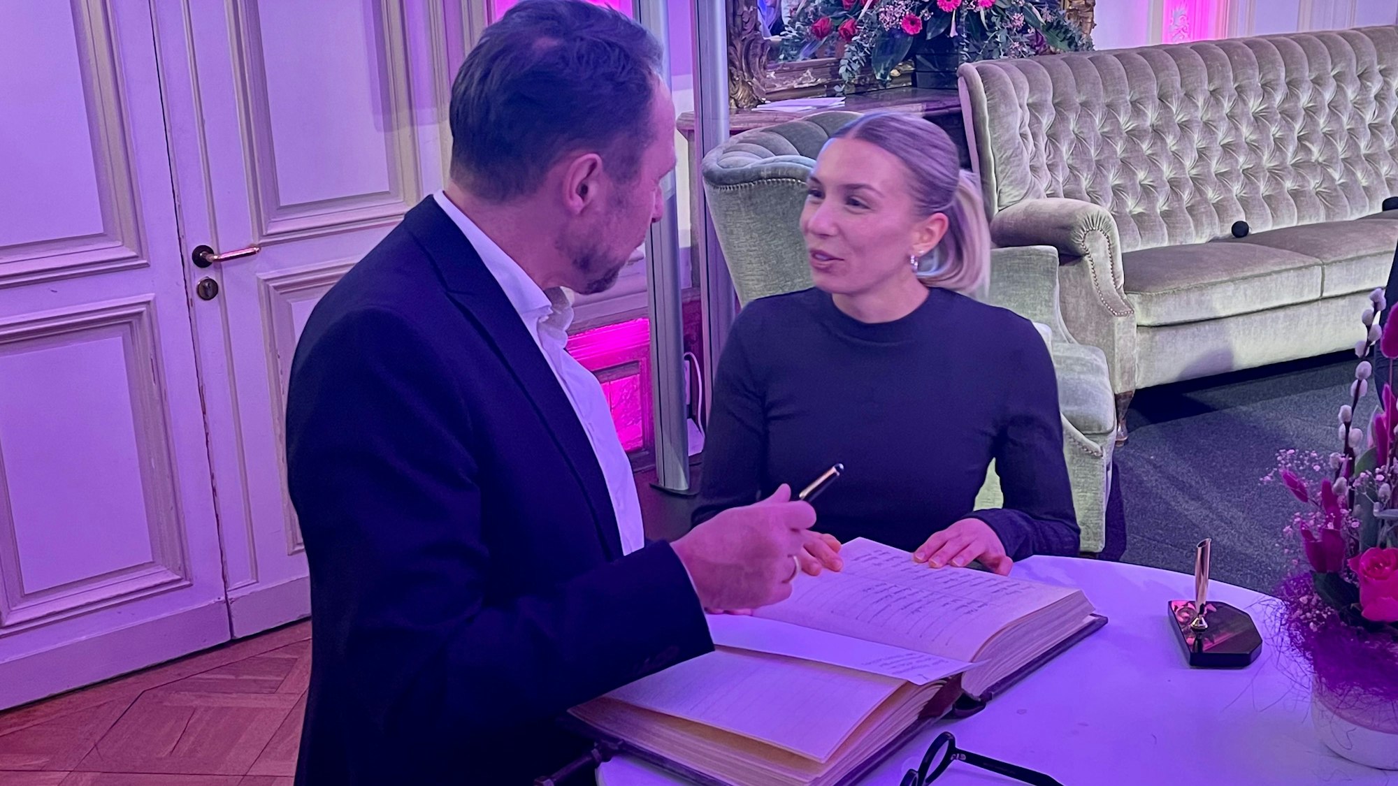 Sportlerehrung 2024 mit Kamingespräch und Eintragung ins Goldene Buch der Stadt