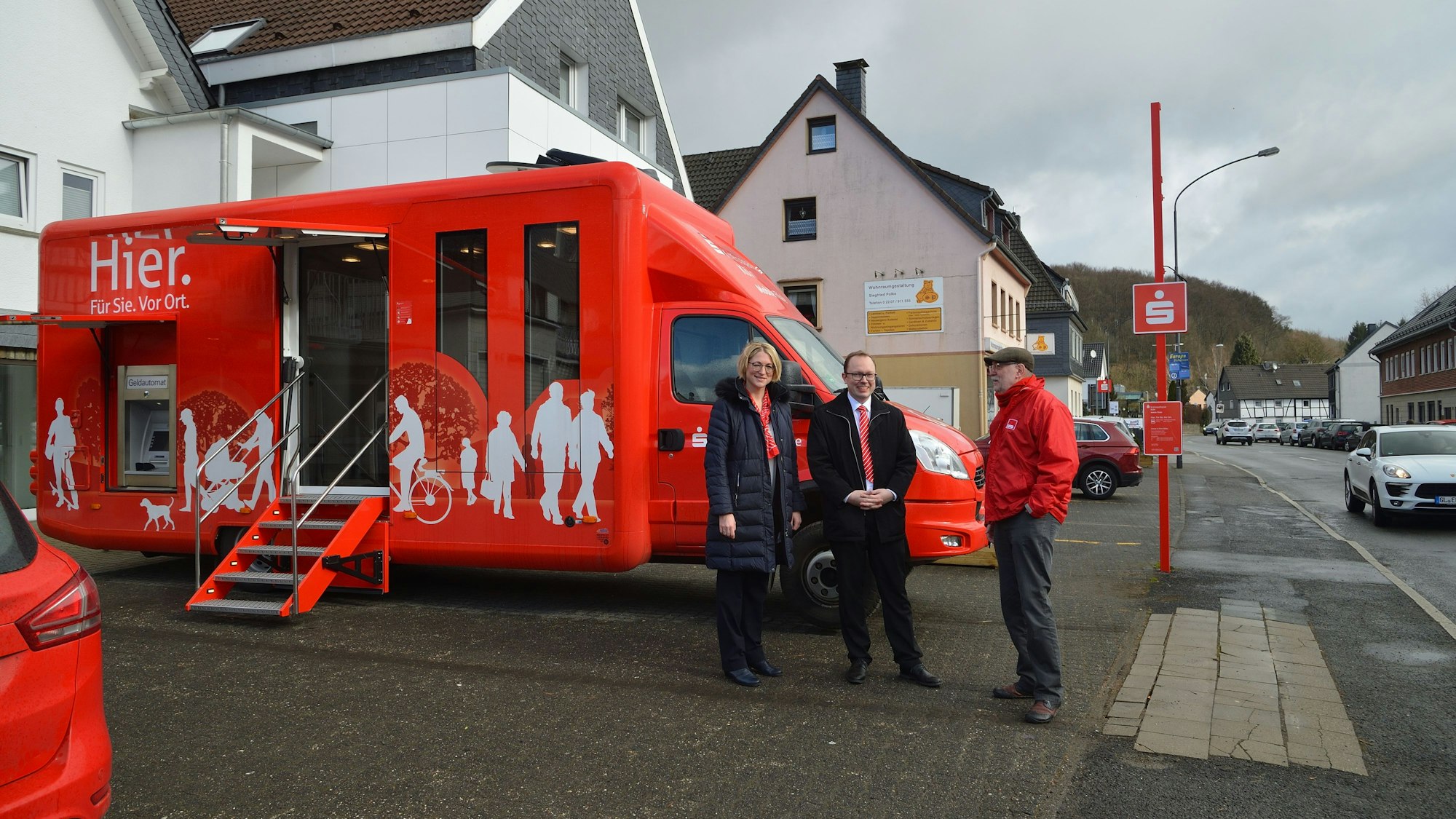 Mit solchen mobilen Bankfilialen will die Kreissparkasse die geschlossenen Filialen ersetzen.