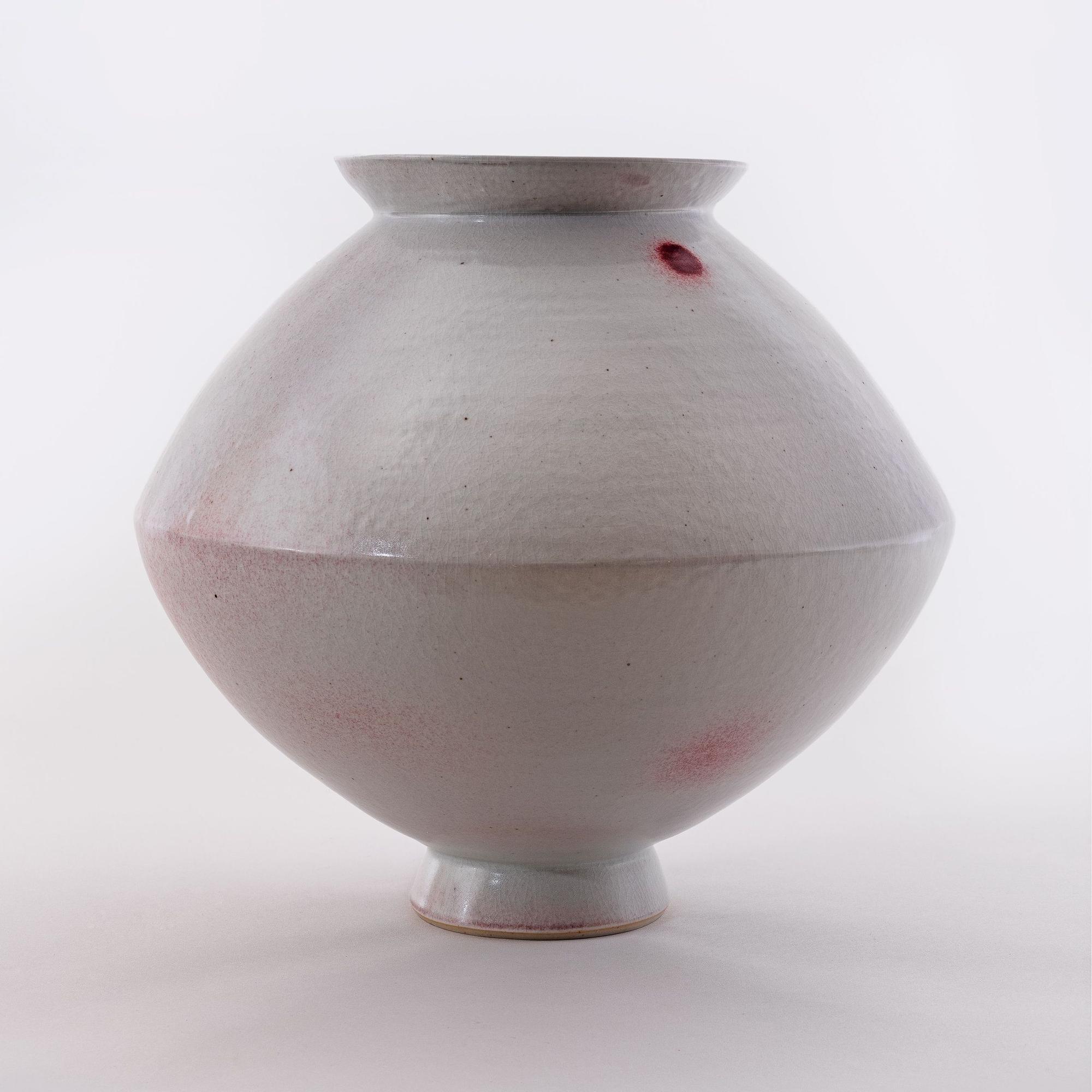 Museum für Ostasiatische Kunst, Köln, MOK, Spindelvase, Steinzeug, Young-Jae Lee, 2018, Inv.Nr. F 2024,1