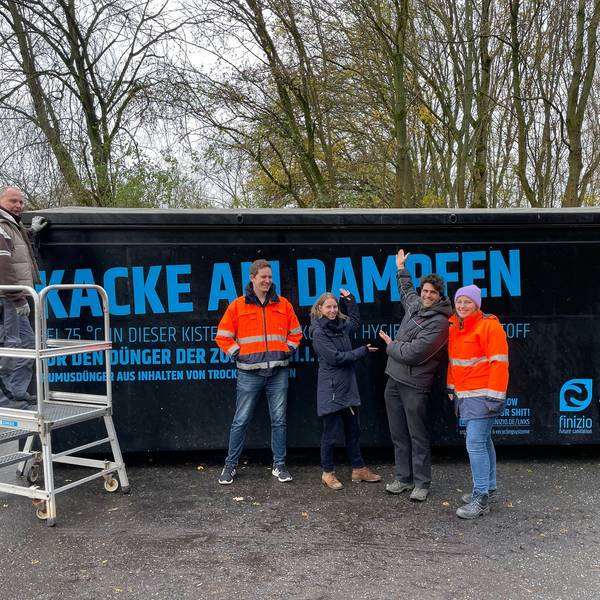 Das ist der Hygienisierungscontainer im Steb-Klärwerk Langel, wo die Fäkalien von Krankheitserregern befreit werden.