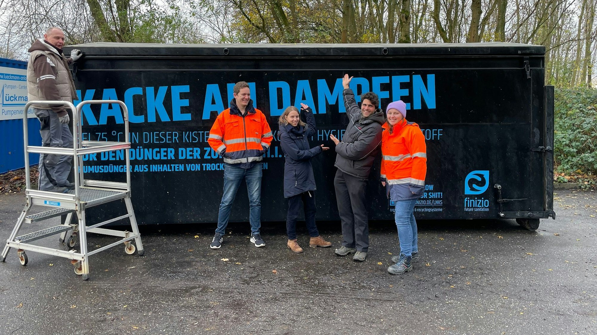 Das ist der Hygienisierungscontainer im Steb-Klärwerk Langel, wo die Fäkalien von Krankheitserregern befreit werden.