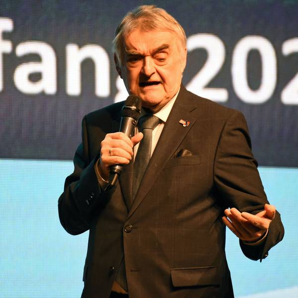 Das Foto zeigt den NRW-Innenminister Herbert Reul.