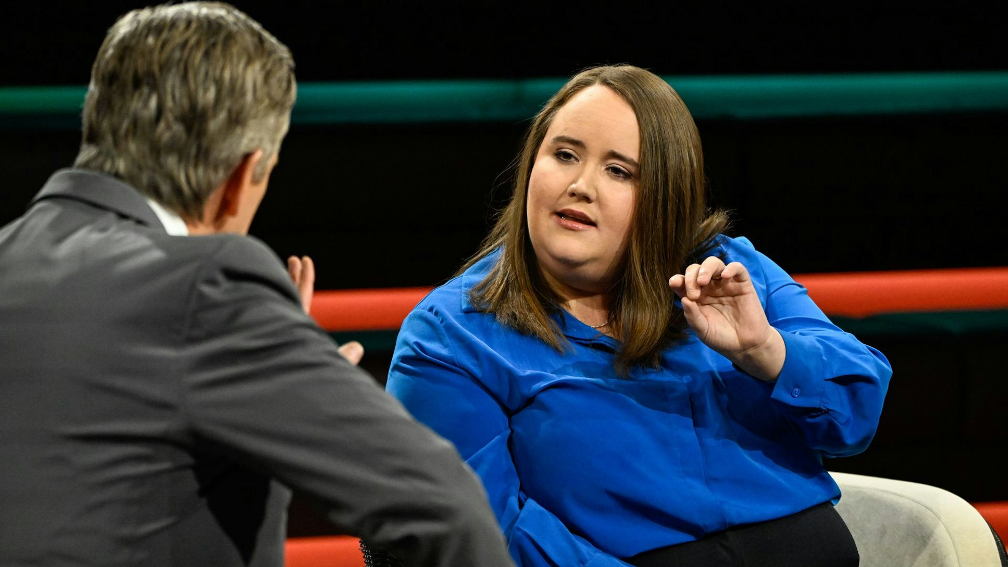 Moderator Markus Lanz im Gespräch mit Ricarda Lang, die am Dienstagabend zu Gast in seiner ZDF-Talksendung war.