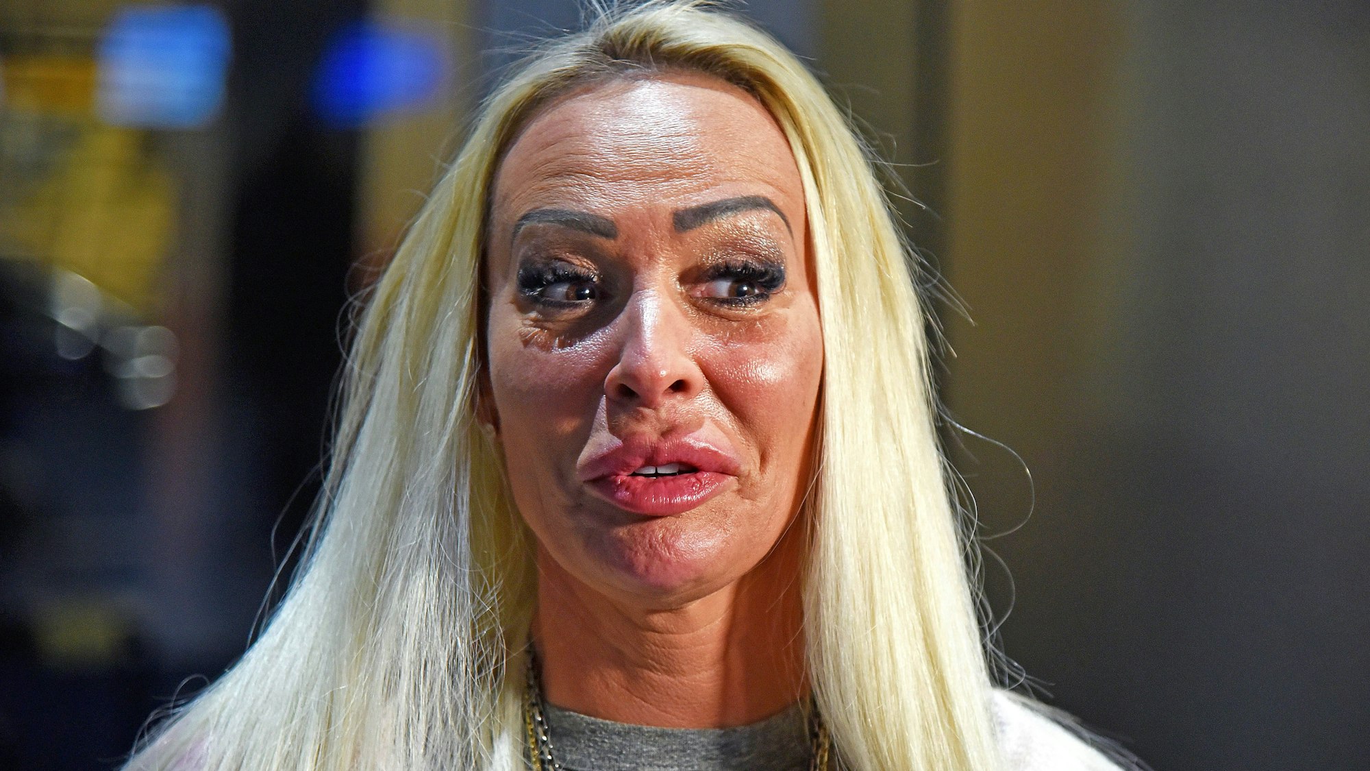 Cora Schumacher am Flughafen.