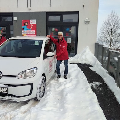 Mit winterlichen Verhältnissen waren die Pflegekräfte der Caritas-Pflegestation Eitorf/Hennef am Donnerstag konfrontiert.