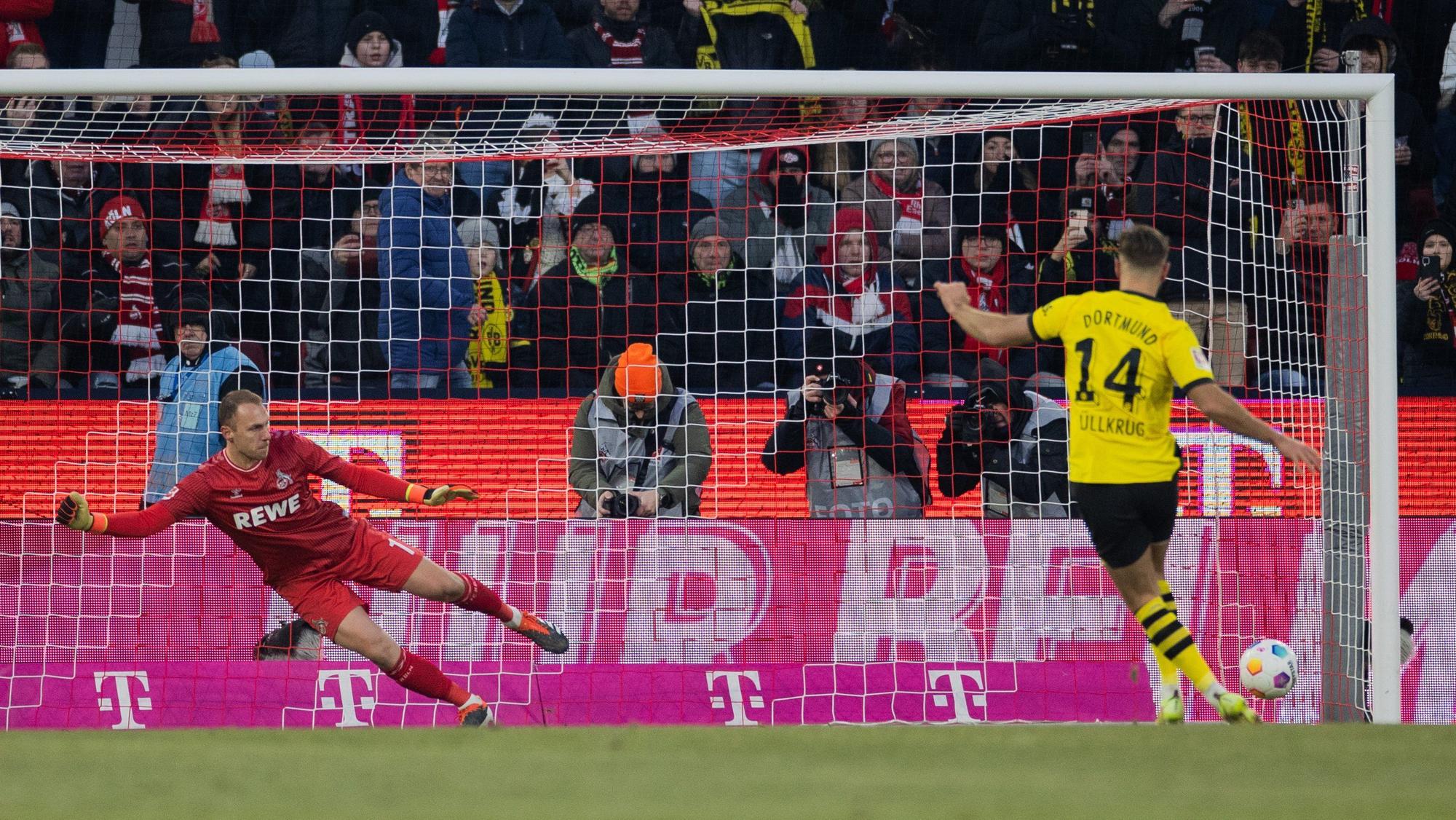 Marvin Schwäbe fliegt in die falsche Ecke, Füllkrug trifft zum 2:0.