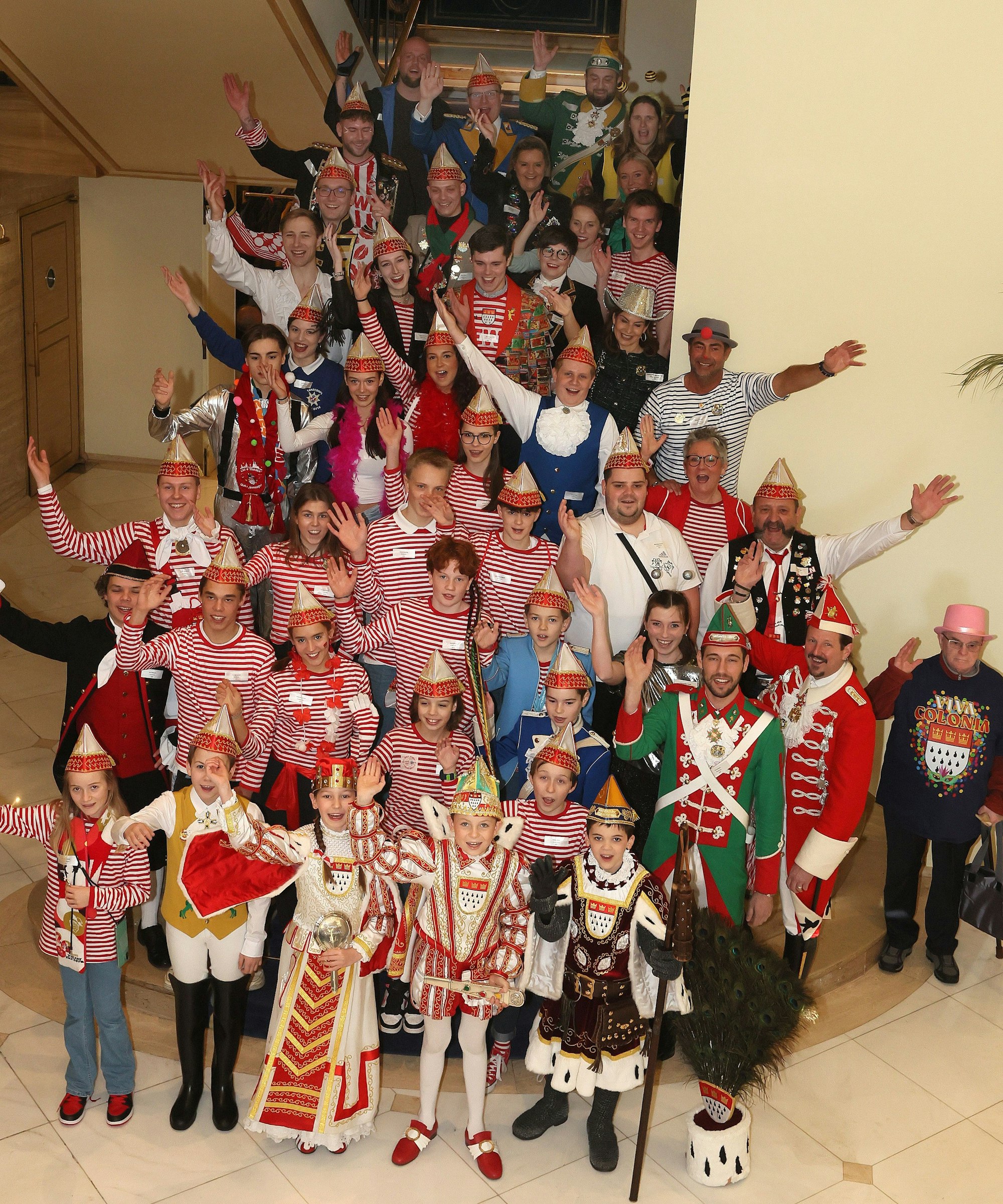 Gruppenbild der Kölner Kinderdreigestirne.