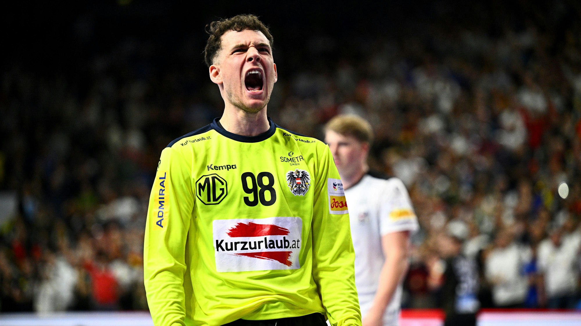 Überragend gehalten, große Freude über immer neue Paraden: Österreichs Torhüter Constantin Möstl.