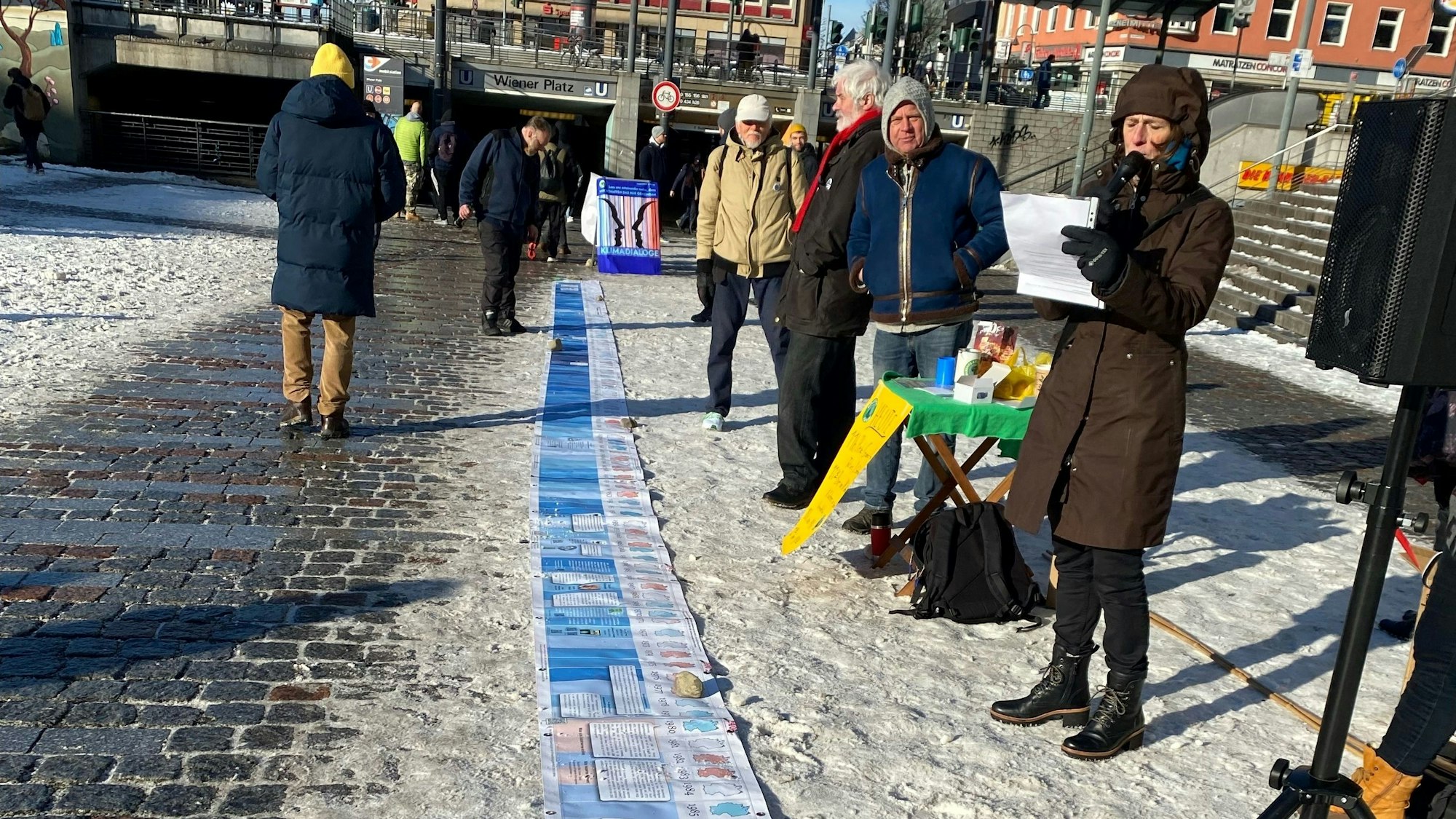 Klima Stripes am Wiener Platz