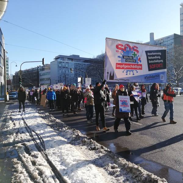Impfegschädigte demonstrieren in Köln.