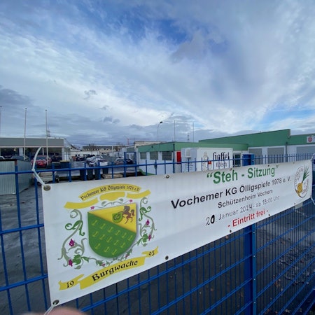 Zu sehen ist das Vochemer Schützenheim, dort sollte die Veranstaltung steigen.