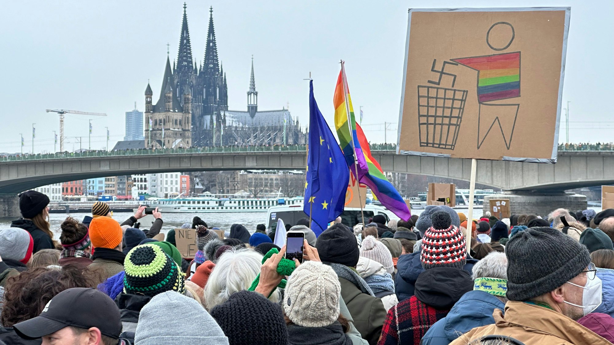 Demonstration gegen Rechtsextremismus am 21. Januar in Köln