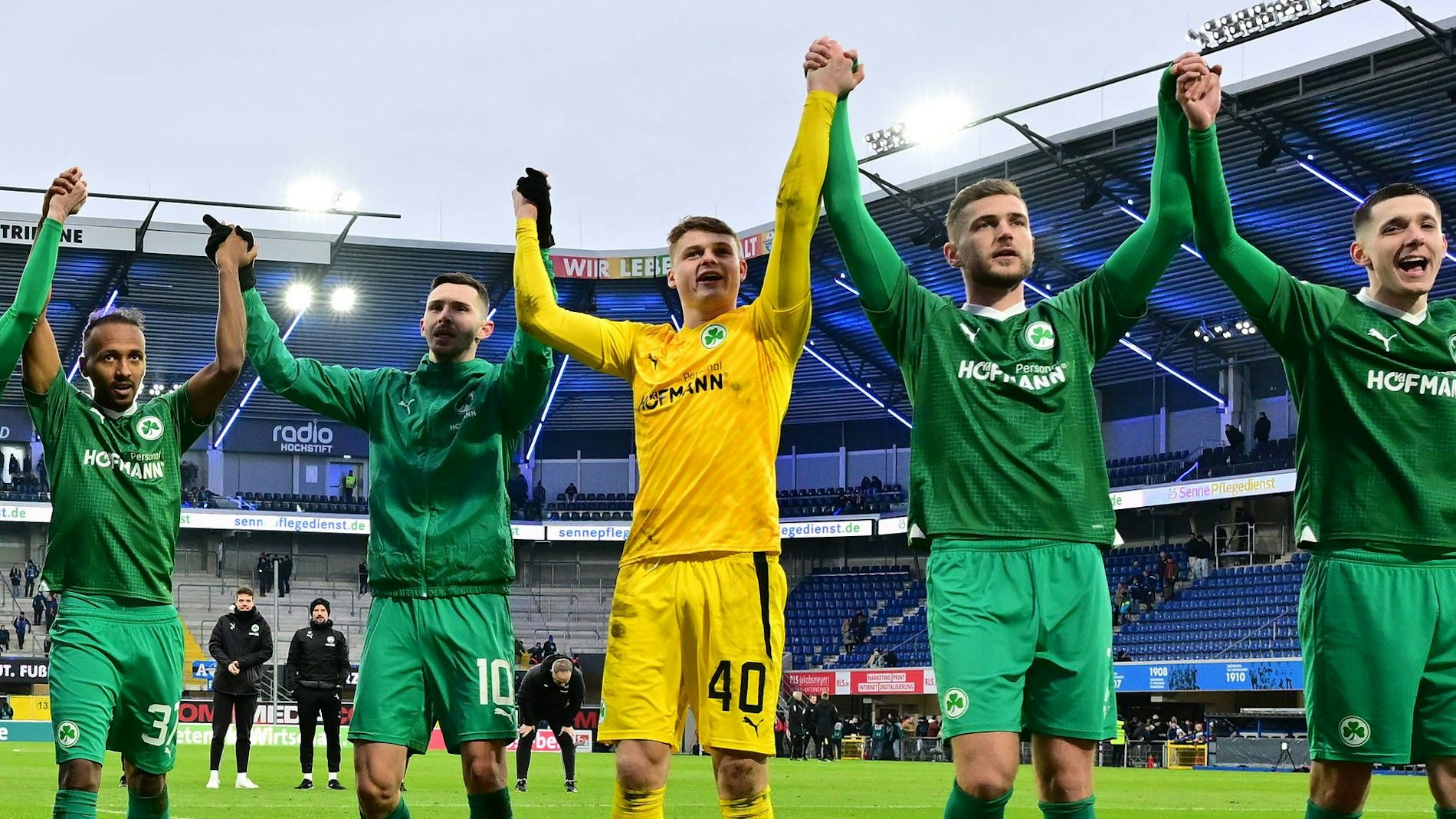 Jonas Urbig überragte am Sonntag im Spiel mit Greuther Fürth gegen den SC Paderborn.