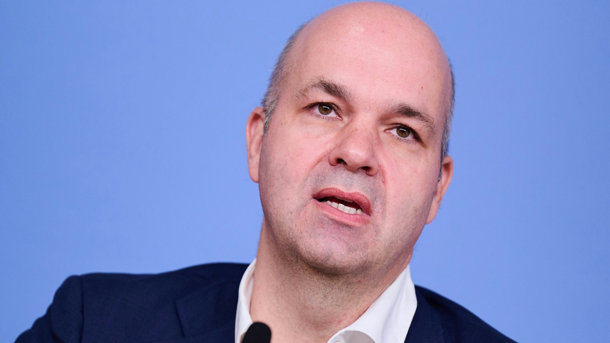 Marcel Fratzscher, Präsident Deutsches Institut für Wirtschaftsforschung, fordert eine klarere Positionierung gegen die AfD und Rechtsextremismus. (Archivbild)