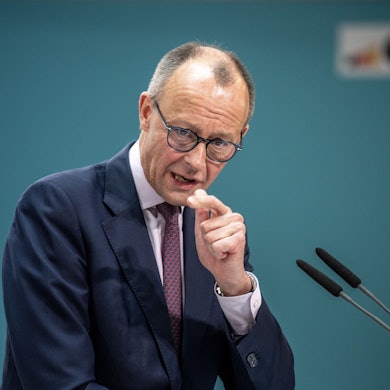 23.01.2024, Berlin: Friedrich Merz, CDU Bundesvorsitzender und Fraktionsvorsitzender der CDU/CSU Fraktion, spricht bei der Wirtschaftskonferenz «Deutschland kann es besser» der CDU Deutschlands.