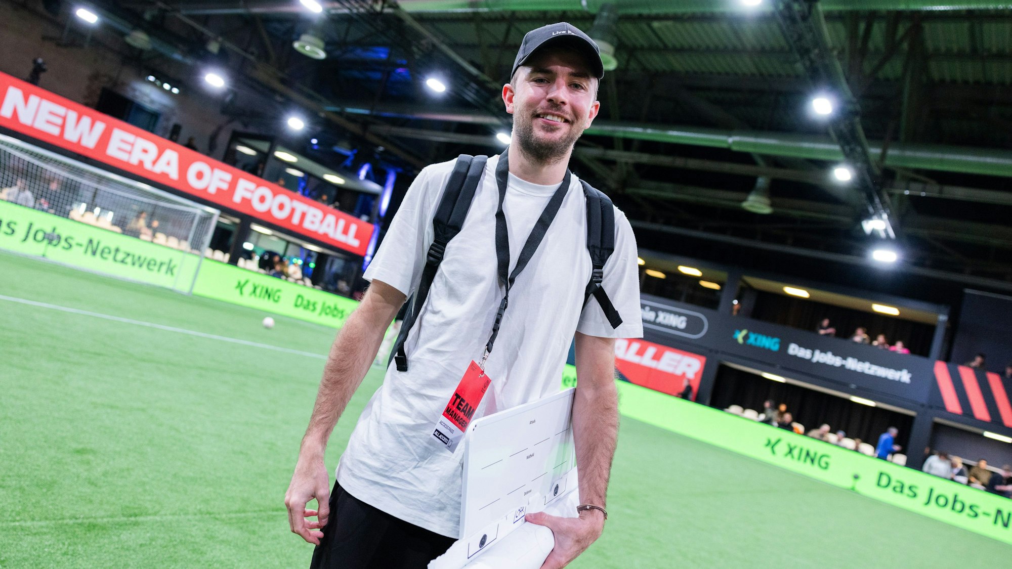 Christoph Kramer von Borussia Mönchengladbach, Team-Manager von Golden XI, steht auf dem Spielfeld in der Motorworld. Die neue Kleinfeld-Liga von Mats Hummels und Lukas Podolski, die Baller League, startet in die erste Saison.