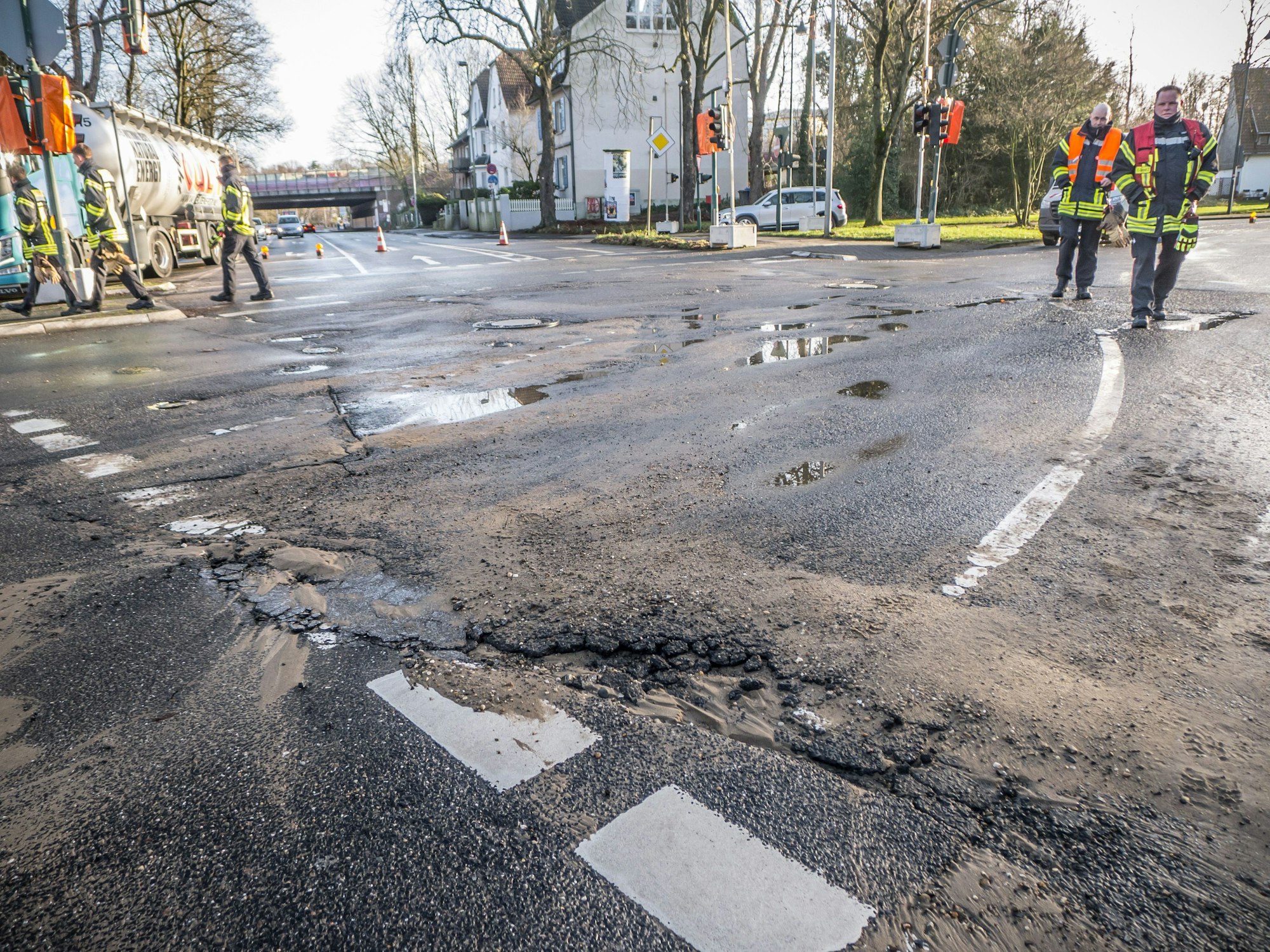 Vom Rohrbruch war äußerlich nur wenig zu sehen.
