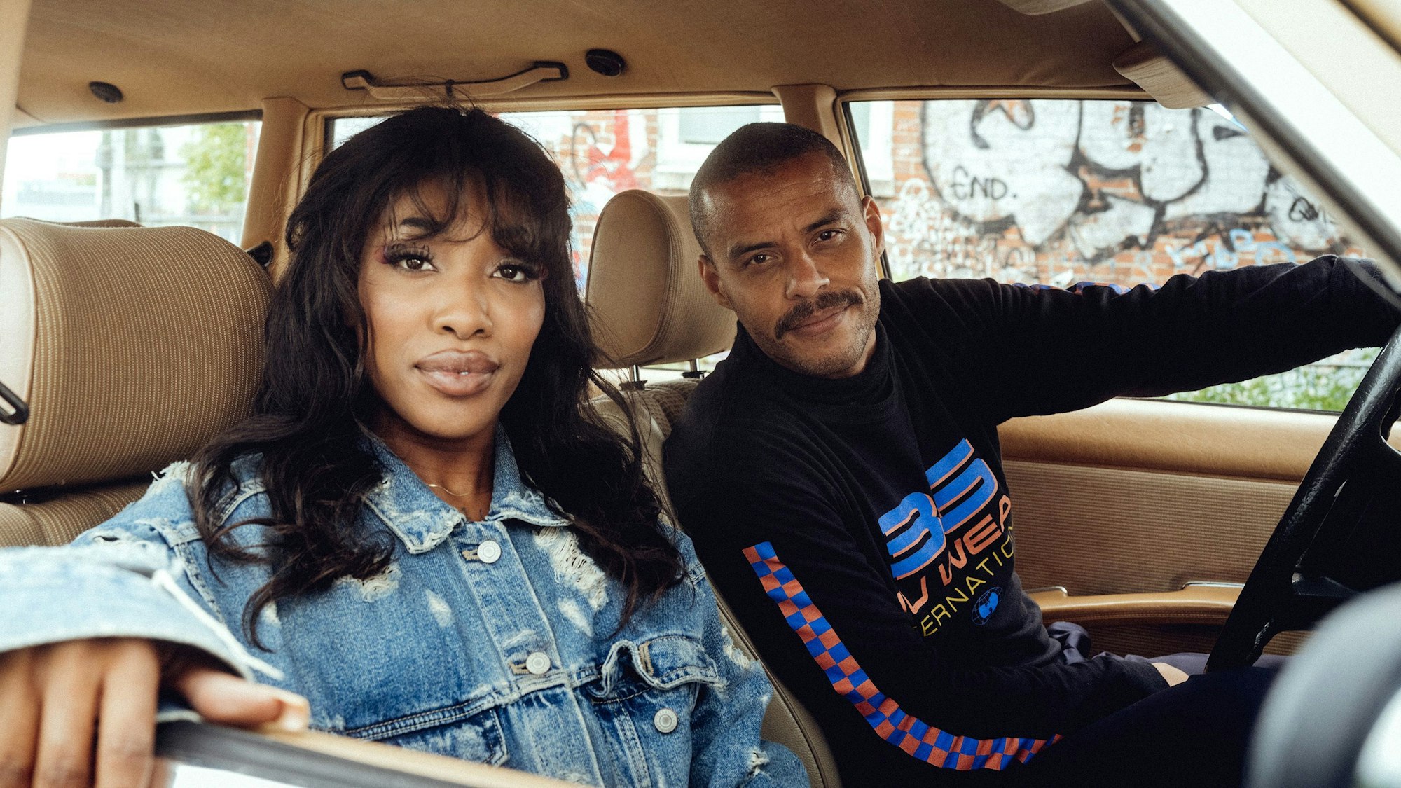 NDR Fernsehen HIPHOP - MADE IN GERMANY, "90er: Hamburg, Kommerz und Realness", am Freitag (02.02.24) um 01:00 Uhr.
Beginner-Mitbegründer Denyo und „Bad Bitch“-Rapperin Eunique brettern durch Hamburg und die 90er.