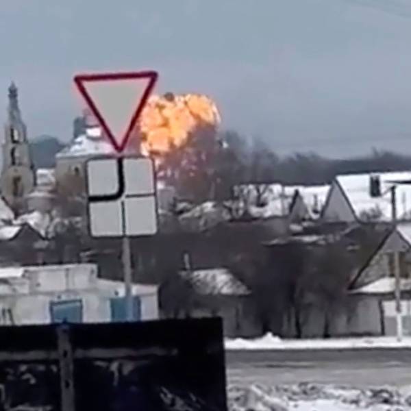 Ein russisches Militärflugzeug vom Typ Iljuschin-Il-76 ist an der Grenze zur Ukraine unweit der Stadt Belgorod abgestürzt. An Bord waren laut russischen Angaben 65 ukrainische Kriegsgefangene. Von ukrainischer Seite wird die Zahl stark angezweifelt.