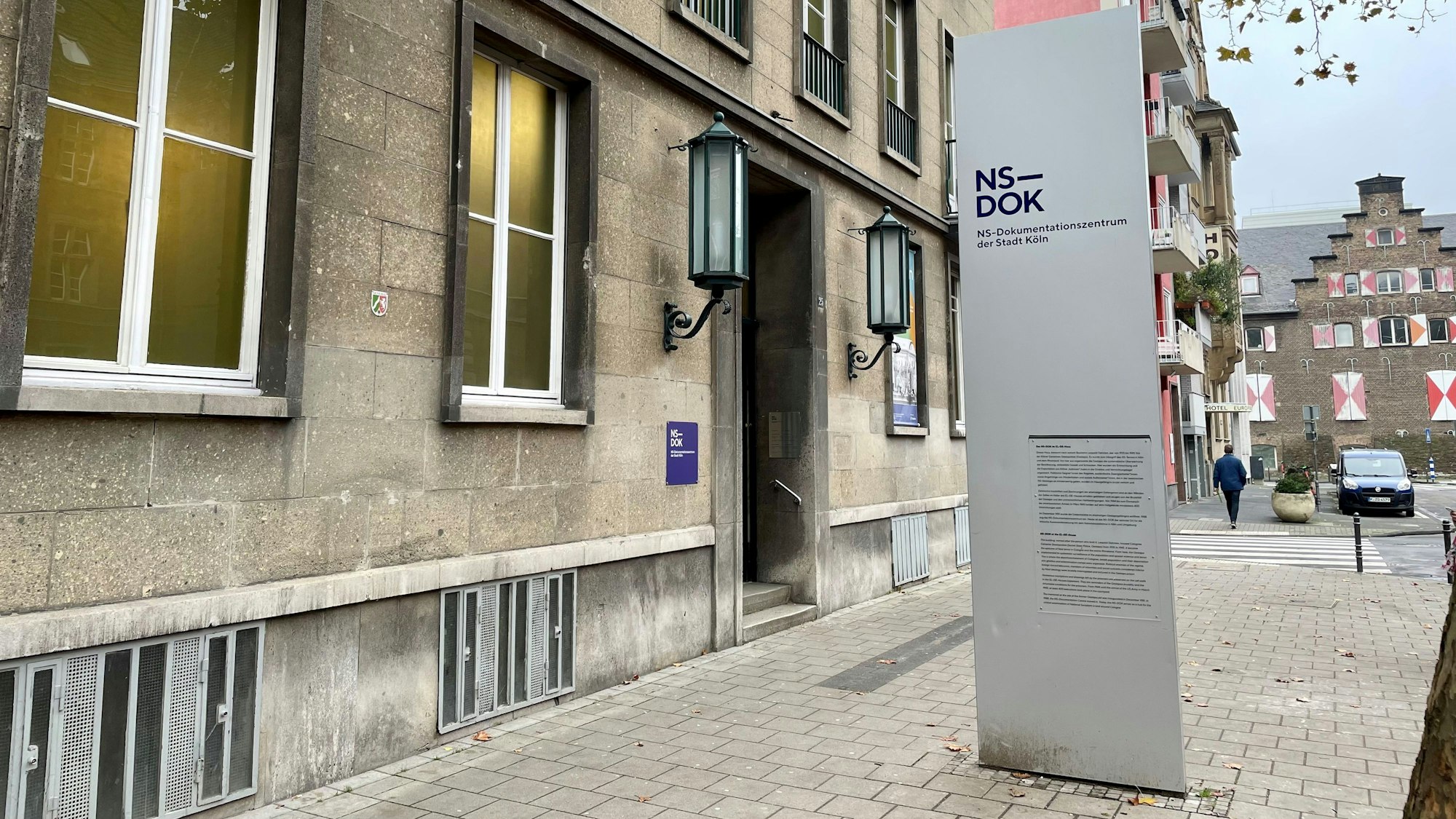 Die Fachstelle gegen Antisemitismus der Stadt Köln ist angesiedelt an das NS-Dokumentationszentrum am Appelhofplatz.