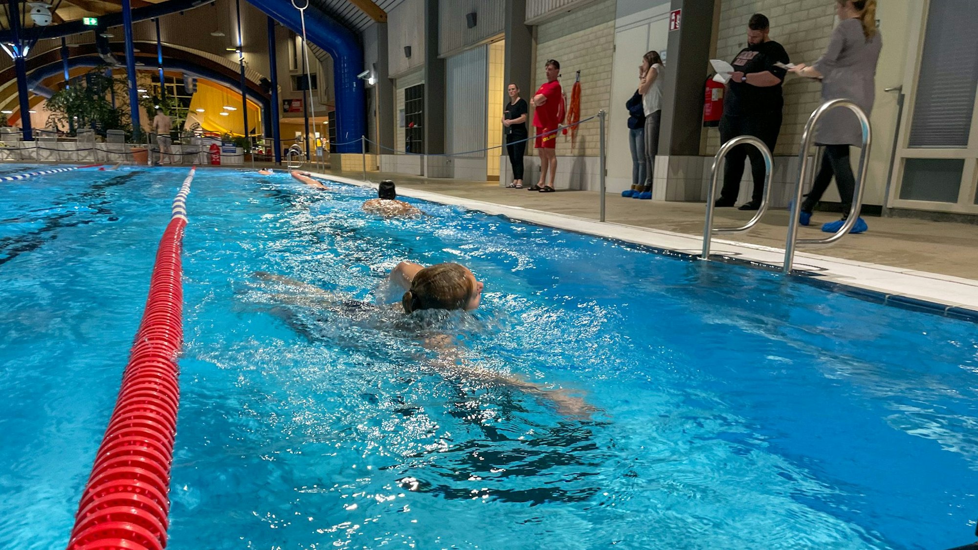 Eine Schwimmerin im „Calevornia“.