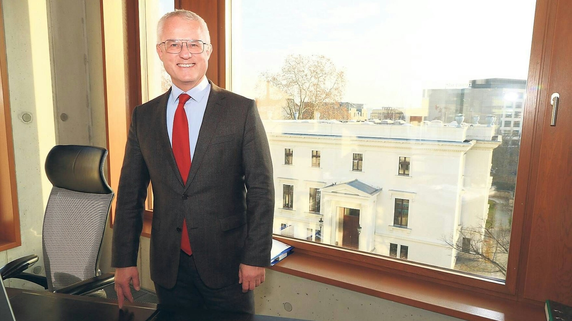 Peter Kurth soll in den vergangenen Jahren intensive Kontakte zu Rechtsextremen gepflegt haben.