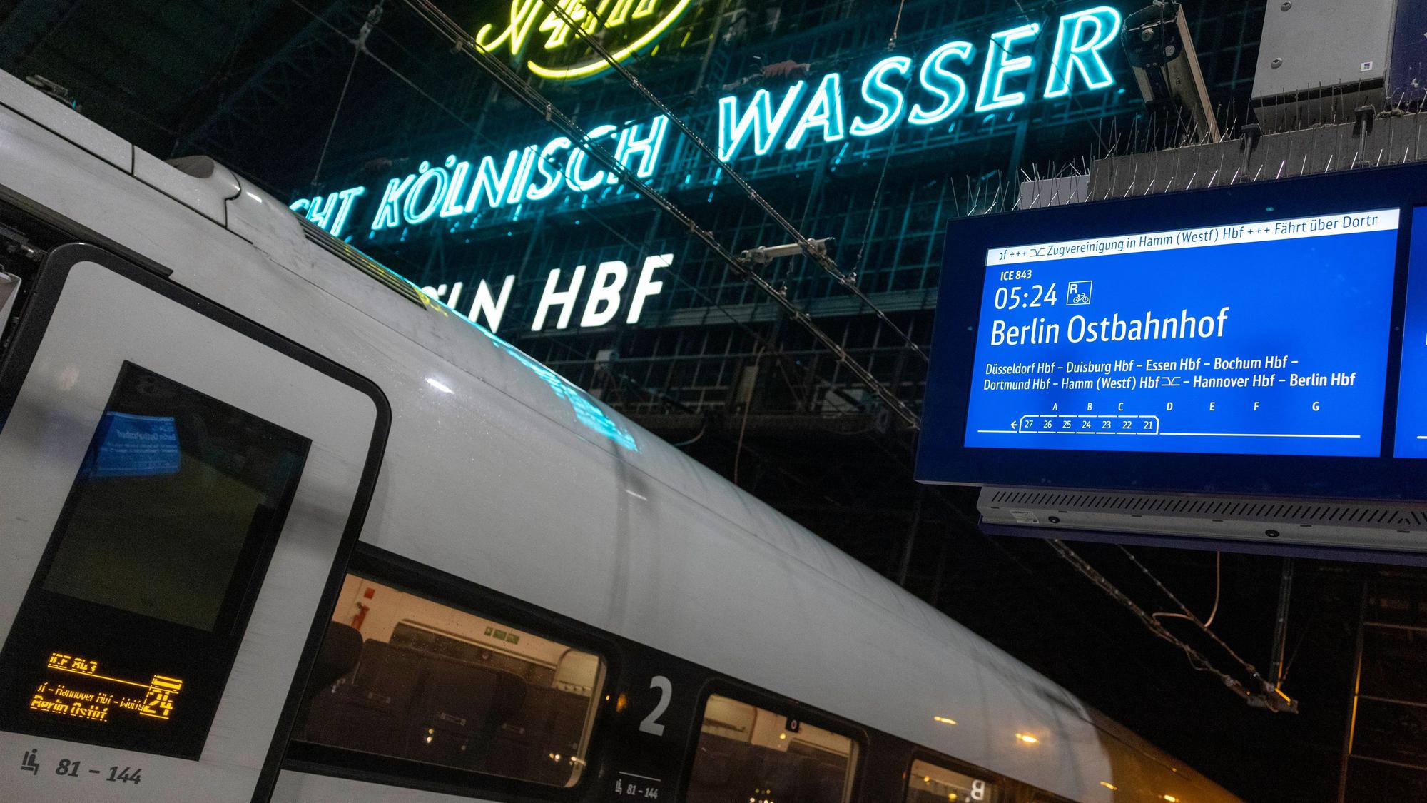 Im Kölner Hauptbahnhof nahm die Bundespolizei einen Mann fest, der Parfüm entwendet hatte. (Symbolbild)