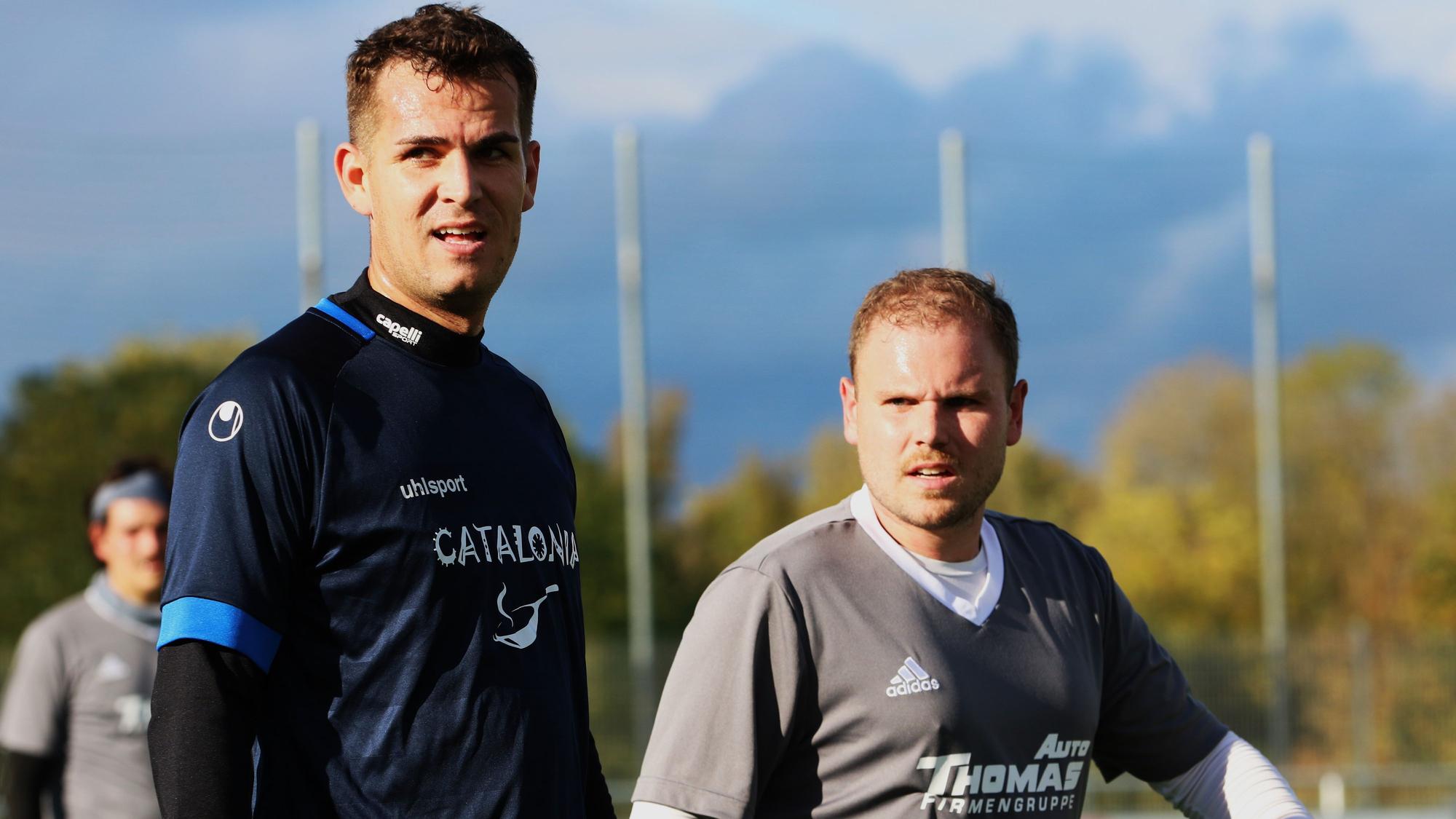Das Bild zeigt Helge Hohl während eines Spiels mit der Reserve des SV Bessenich.