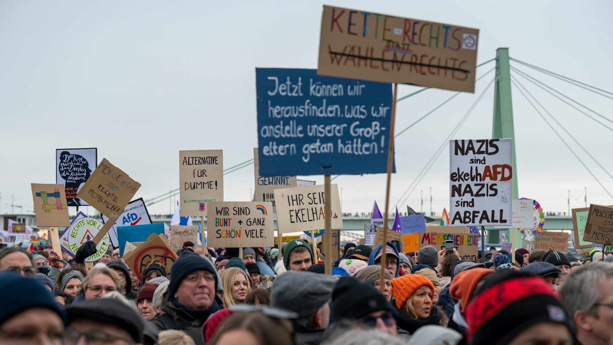 Zehntausende demonstrierten am vergangenen Wochenende auf der Deutzer Werft.