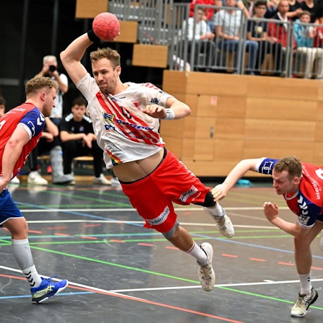 01.09.2023, Handball-Longericher SC Köln-Düsseldorf
mitte: Dustin Thöne (Longerich)
Foto: Uli Herhaus