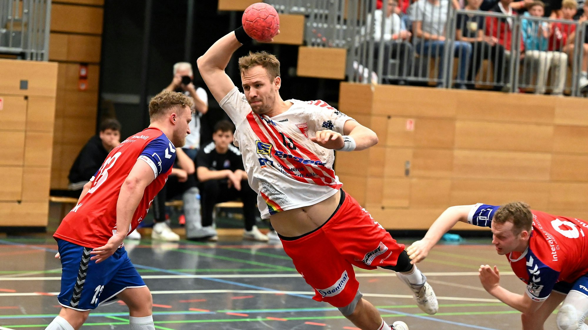 01.09.2023, Handball-Longericher SC Köln-Düsseldorf
mitte: Dustin Thöne (Longerich)
Foto: Uli Herhaus