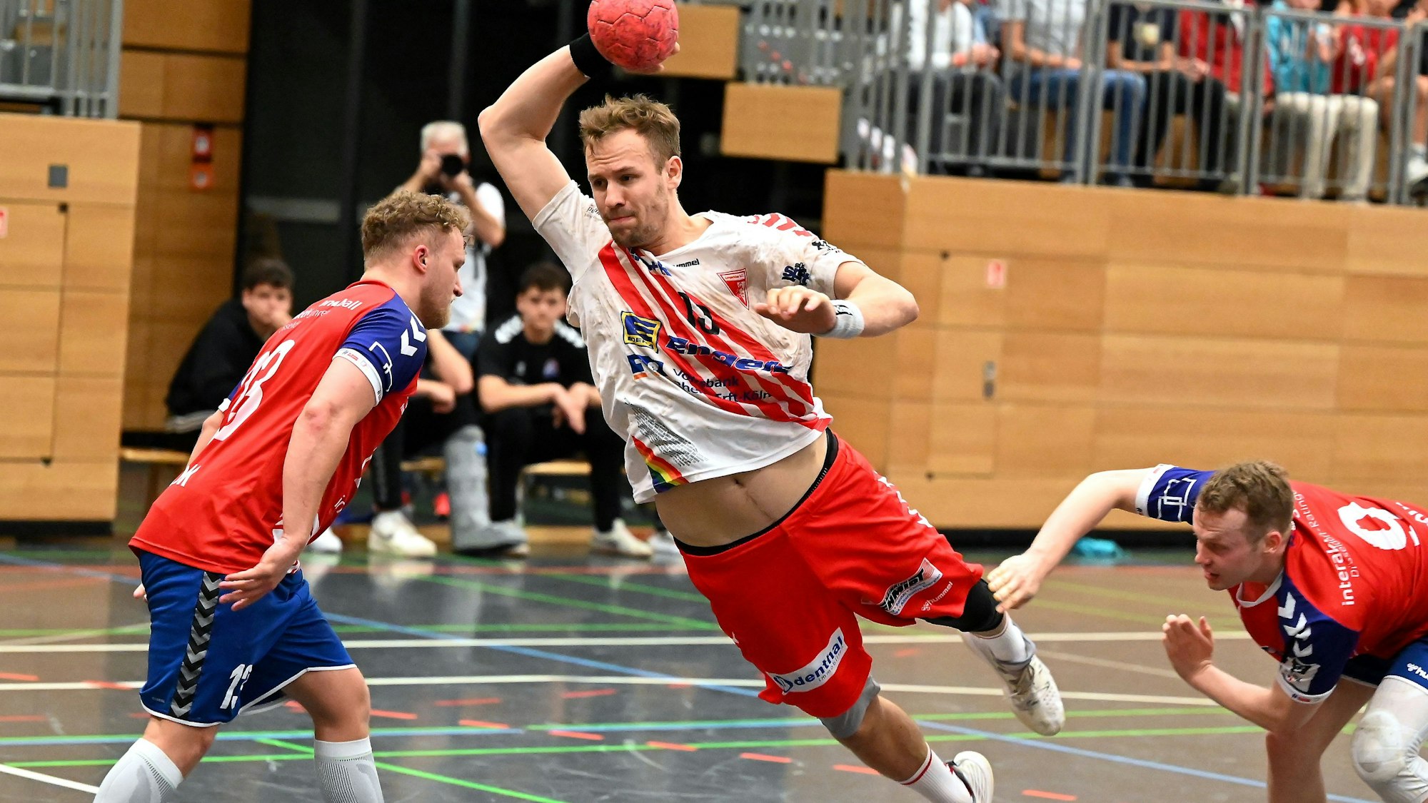 01.09.2023, Handball-Longericher SC Köln-Düsseldorf
mitte: Dustin Thöne (Longerich)
Foto: Uli Herhaus