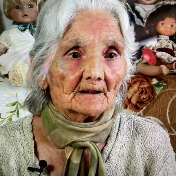 Theresia Neger ist im Porträt zu sehen; sie berichtet über die grausamen Kindheitserinnerungen in einem NS-Lager.