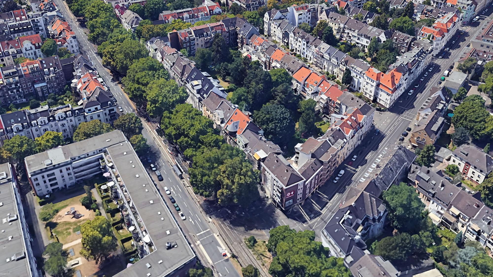 Der Ehrenfeldgürtel (links im Bild) und die Nußbaumer Straße (rechts) auf einer 3D-Ansicht, die aus Google Earth generiert wurde.