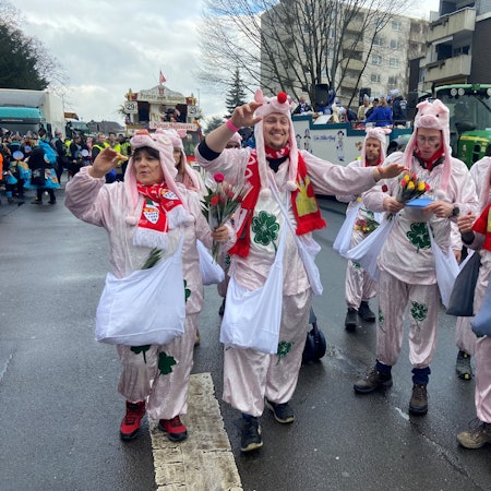 Beste Stimmung beim Kölner Veedelszug in Porz.
