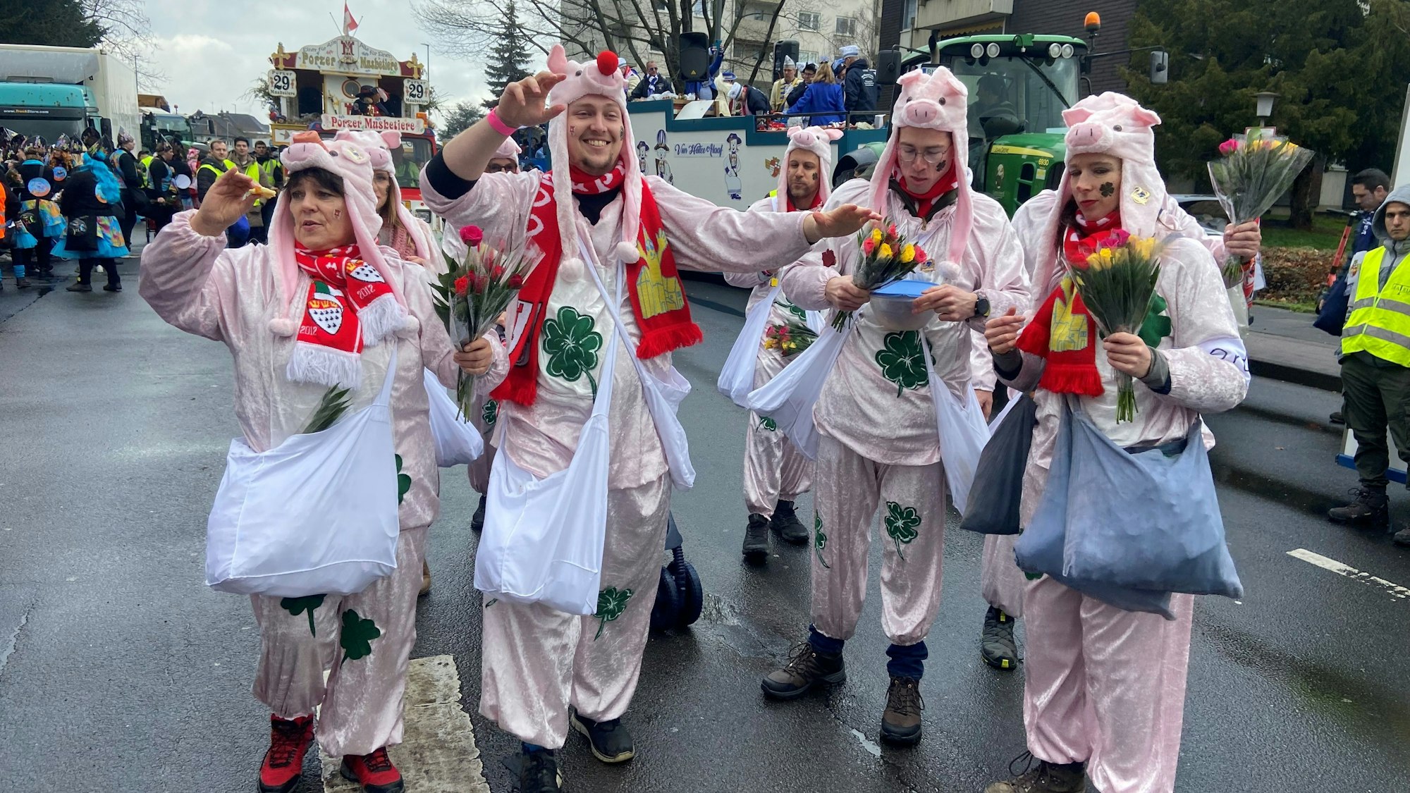 Beste Stimmung beim Kölner Veedelszug in Porz.