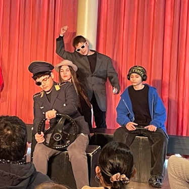 Szene aus dem theaterpädagogischen Stück „Neuland“ an der Henry-Ford-Realschule in Chorweiler.