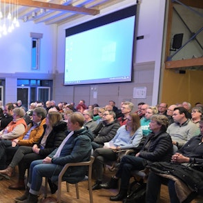 Das Foto zeigt die Bürgerversammlung im Bürgerhaus Kürten