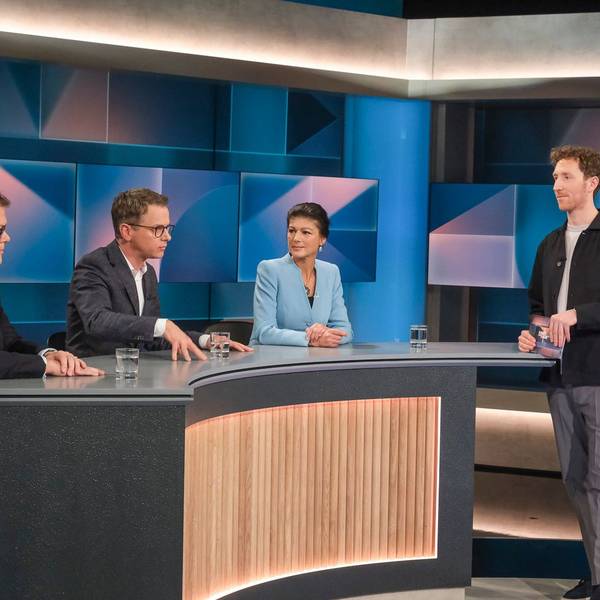 Carsten Schneider (SPD, Beauftragter der Bundesregierung für Ostdeutschland), Carsten Linnemann (CDU, Generalsekretär), Sahra Wagenknecht (BSW) und Moderator Louis Klamroth.
