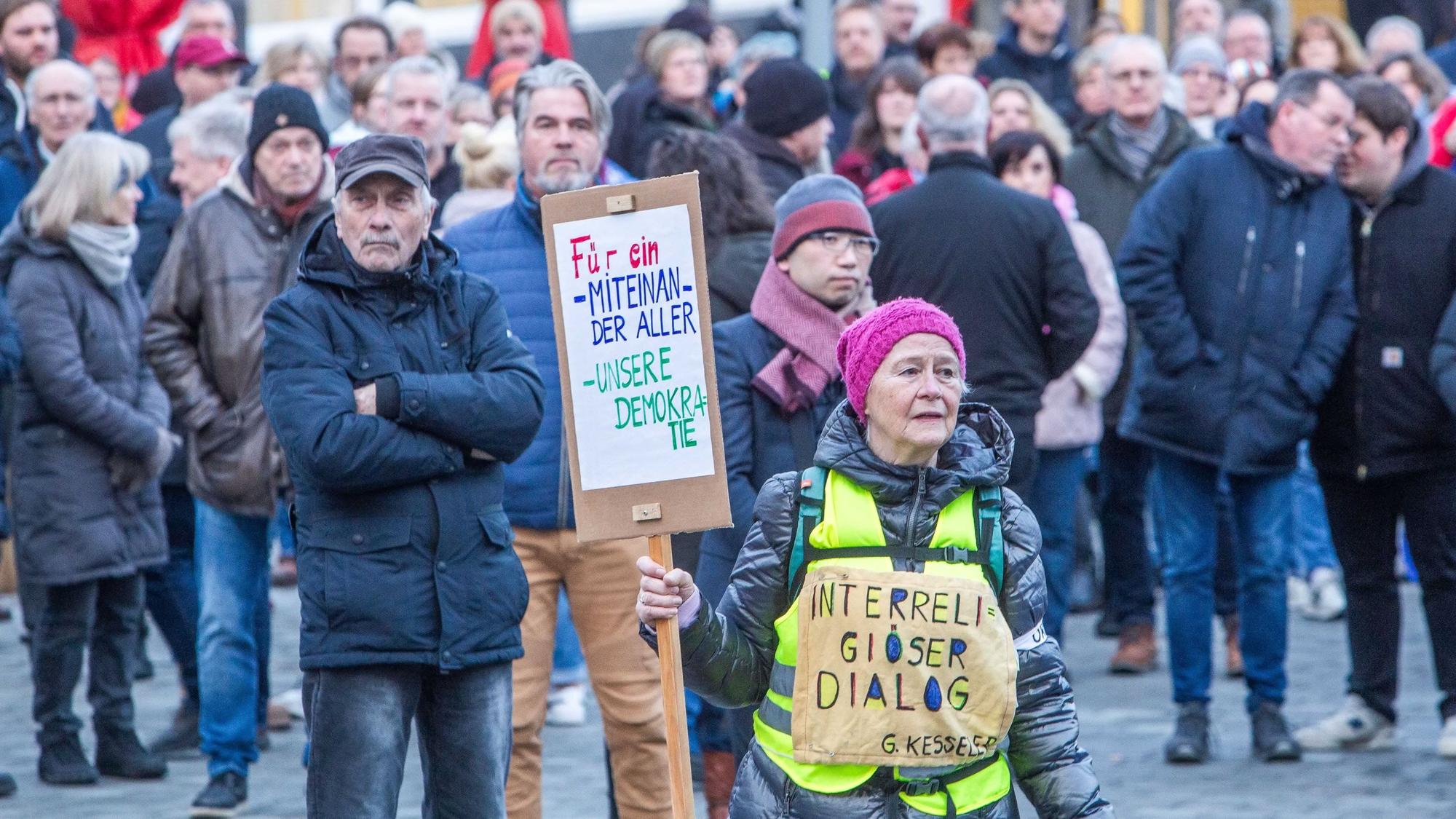 Szene einer Versammlung von Protestierenden