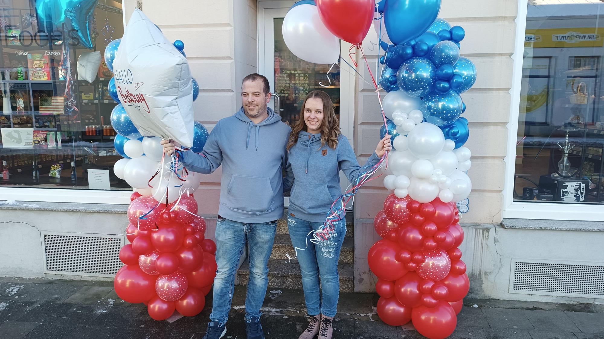 Damaris Skupke und Marc Schiffer haben ein neues Geschäft in der Bedburger Innenstadt eröffnet