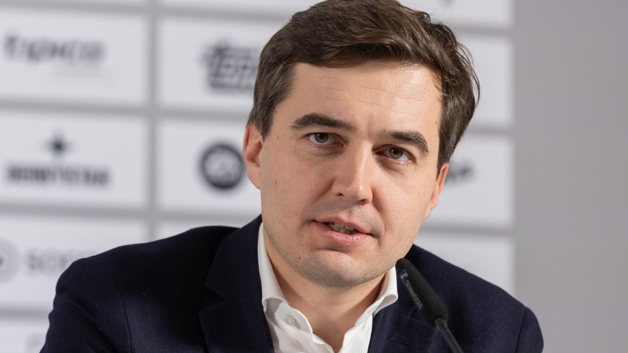 Mitgliederversammlung der Deutschen Fußball Liga (DFL), Pressekonferenz nach dem Ende der Versammlung. Steffen Merkel, DFL-Geschäftsführer, spricht.