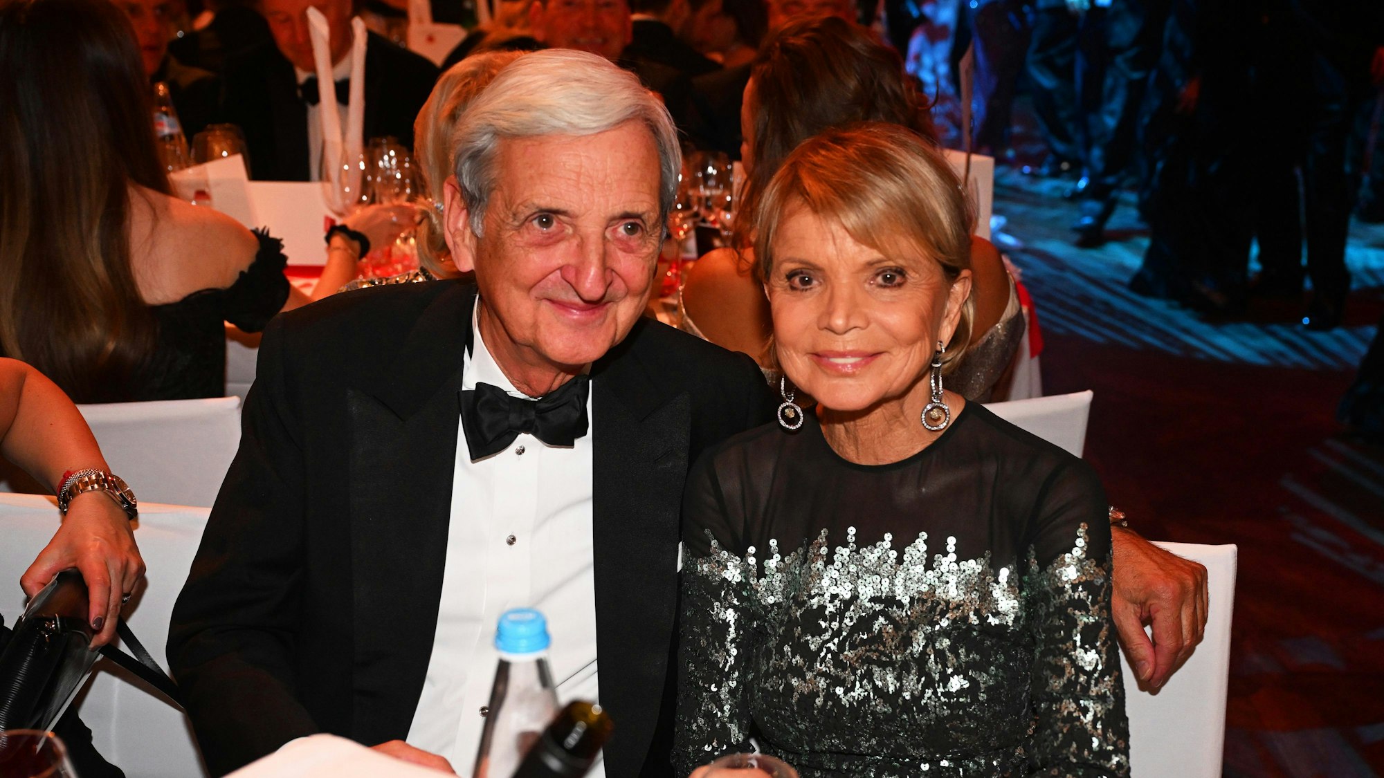 48. Deutscher Filmball: Uschi Glas (r), Schauspielerin, und ihr Mann Dieter Hermann nehmen im Januar 2024 an der Veranstaltung teil.