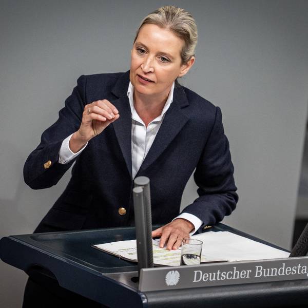 Alice Weidel, Fraktionsvorsitzende der AfD, spricht im Bundestag in der Generaldebatte zum Etat des Bundeskanzlers und des Bundeskanzleramts. Ihr Beitrag schlägt hohe Wellen.