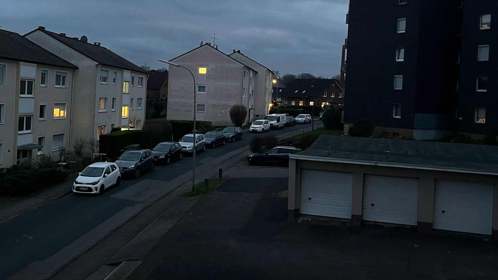 Ein Anwohner der Straße In der Dellen klagt immer wieder über die nicht funktionierende Straßenbeleuchtung. (Archivfoto)