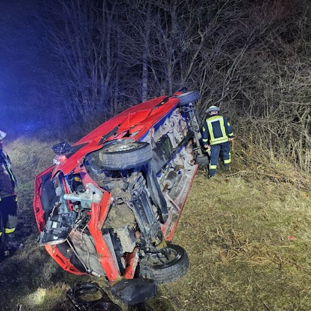 Der Sprinter und ein SUV hatten sich überschlagen