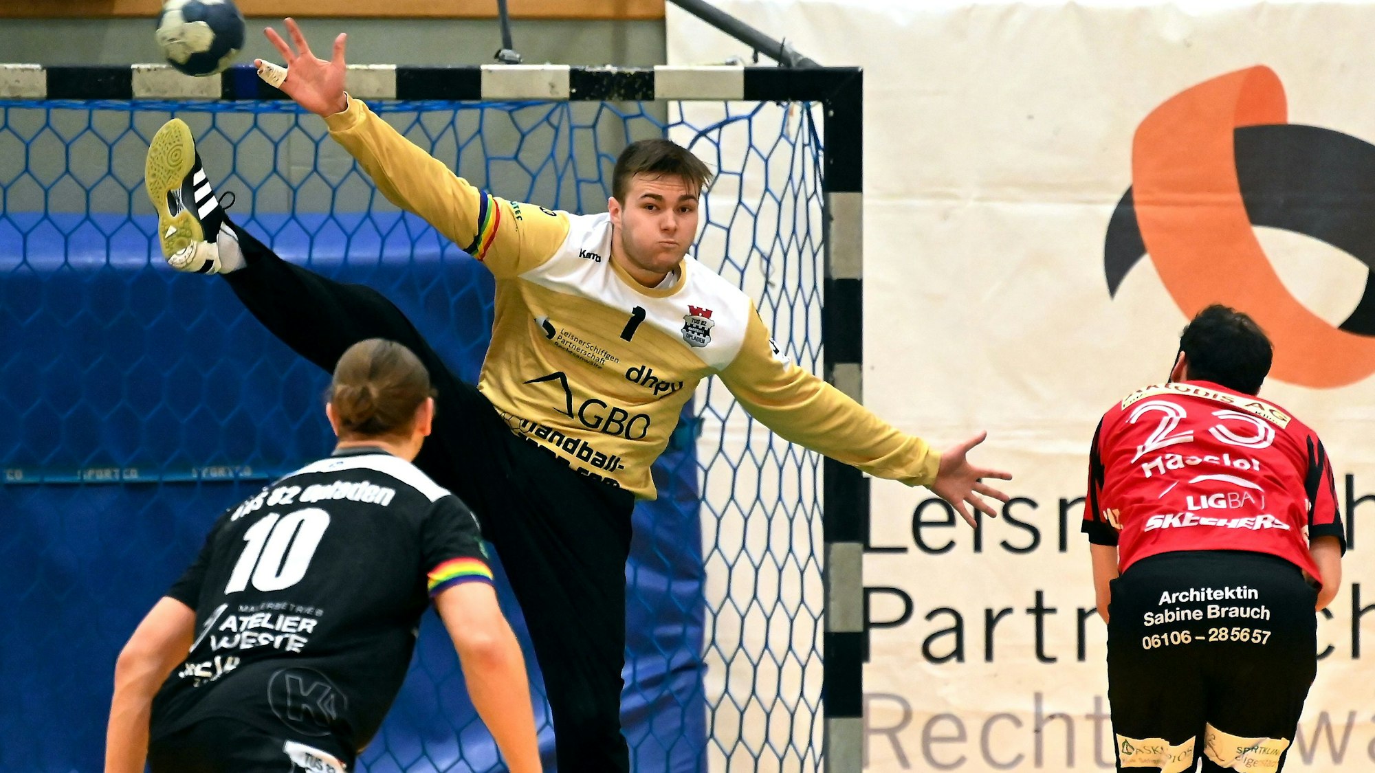 09.12.2023, Handball-TuS Opladen-HSG Rodgau
TW: Louis Oberosler (Opladen)
Foto: Uli Herhaus
