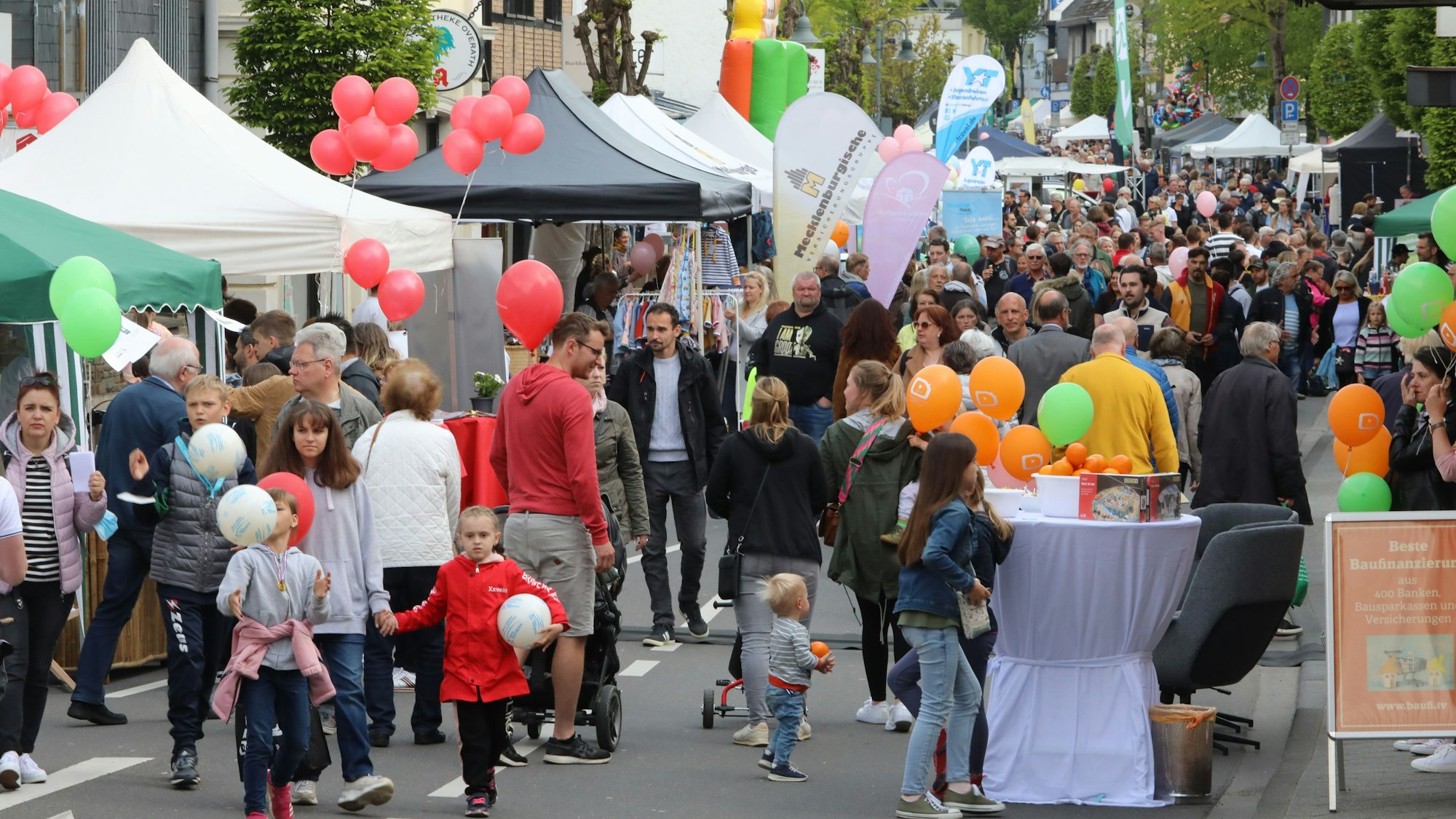 Stände beim Overather Frühling 2023
