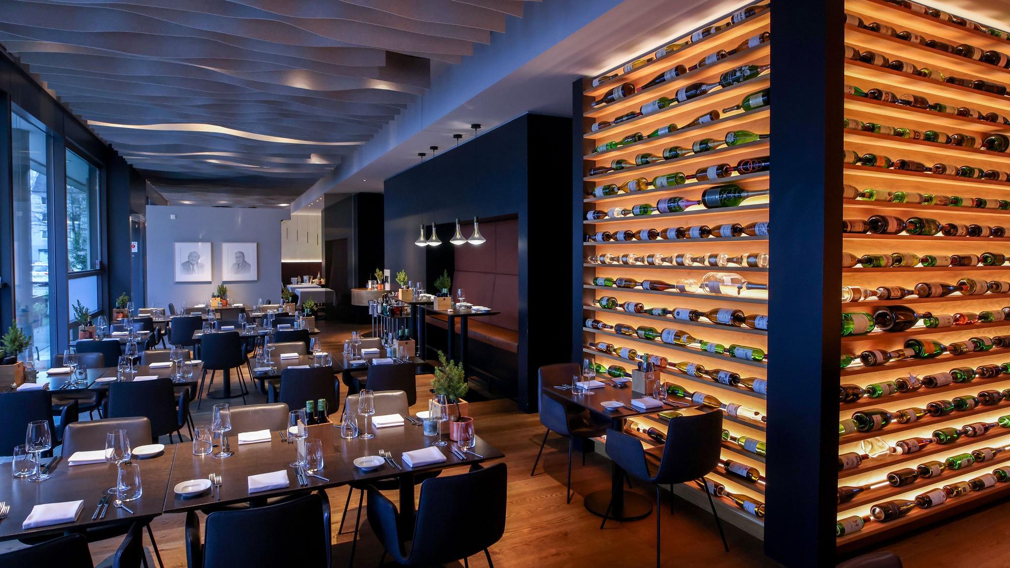 Das Sternerestaurant Maximilian Lorenz und das Weinlokal Heinzhermann sind beide in dem Lokal in der Johannisstraße vereint.