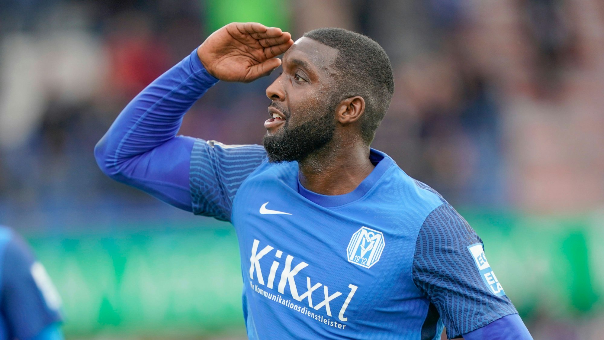 31.10.2021, Hänsch-Arena, Meppen, GER, 3. Liga, 14. Spieltag, SV Meppen vs Türkgücü München, Richard Sukuta-Pasu SV Meppen 39 jubelt über seinen 1:0-Treffer DFL REGULATIONS PROHIBIT ANY USE OF PHOTOGRAPHS AS IMAGE SEQUENCES AND/OR QUASI-VIDEO. Meppen Niedersachsen Germany Hänsch-Arena *** 31 10 2021, Hänsch Arena, Meppen, GER, 3 Liga, 14 Spieltag, SV Meppen vs Türkgücü München, Richard Sukuta Pasu SV Meppen 39 cheers about his 1 0 goal DFL REGULATIONS PROHIBIT ANY USE OF PHOTOGRAPHS AS IMAGE SEQUENCES AND OR QUASI VIDEO Meppen Niedersachsen Germany Hänsch Arena